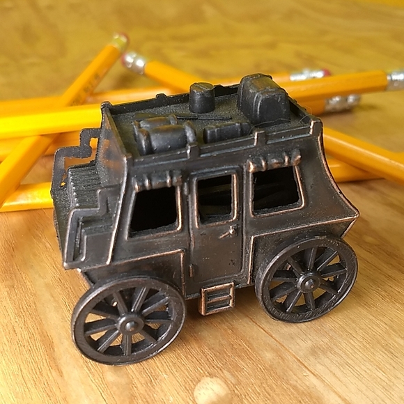 Collectable Metal Die Cast Stagecoach Sharpener - Picture 2 of 11